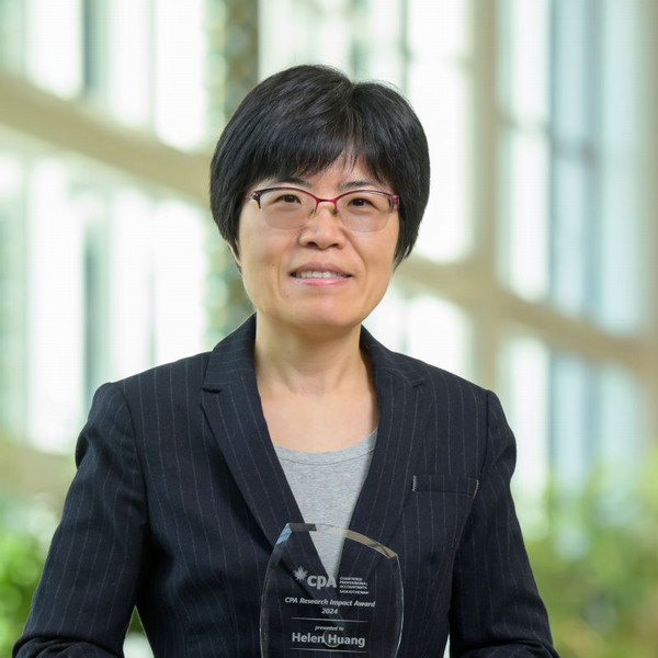 Profile image for Helen Huang