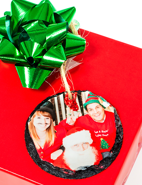 >Personalized Round Slate Ornament