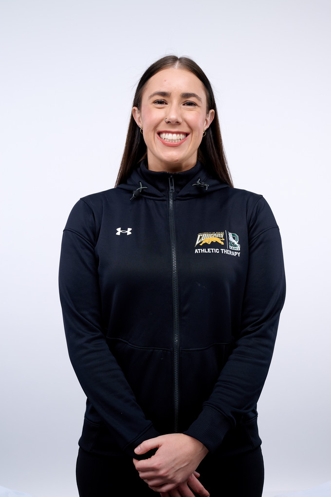 Head Shot of a smiling Athletic Therapist Brooke Schaeffer