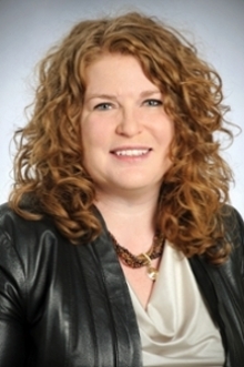 Dr Dena McMartin
