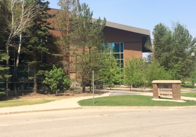 picture of concourse building, U of S